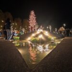 Γιορτινά-Τρίκαλα…-με-φως-στο-κέντρο-και-σκοτάδι-εκεί-που-δεν-πρέπει