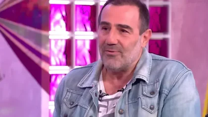 Αντώνης-Κανάκης:-“Ο-θάνατος-του-πατέρα-μου-με-άλλαξε”-–-Σκέφτομαι-τι-θα-αφήσω-στα-παιδιά-μου”-–-Η-εξομολόγηση-για-την-απώλεια,-την-τηλεόραση-και-την-πολιτική