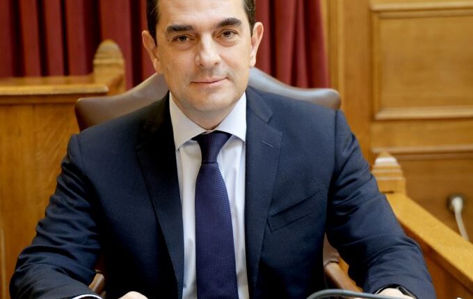 Οι-πασχαλινές-ευχές-του-Κώστα-Σκρέκα