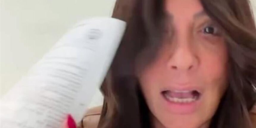 Απαγορεύτηκε-η-είσοδος-στην-Ελλάδα-σε-γνωστή-Τουρκοκύπρια-τραγουδίστρια-–-Είχε-τραγουδήσει-εμβατήριο-για-την-καταστροφή-της-Σμύρνης