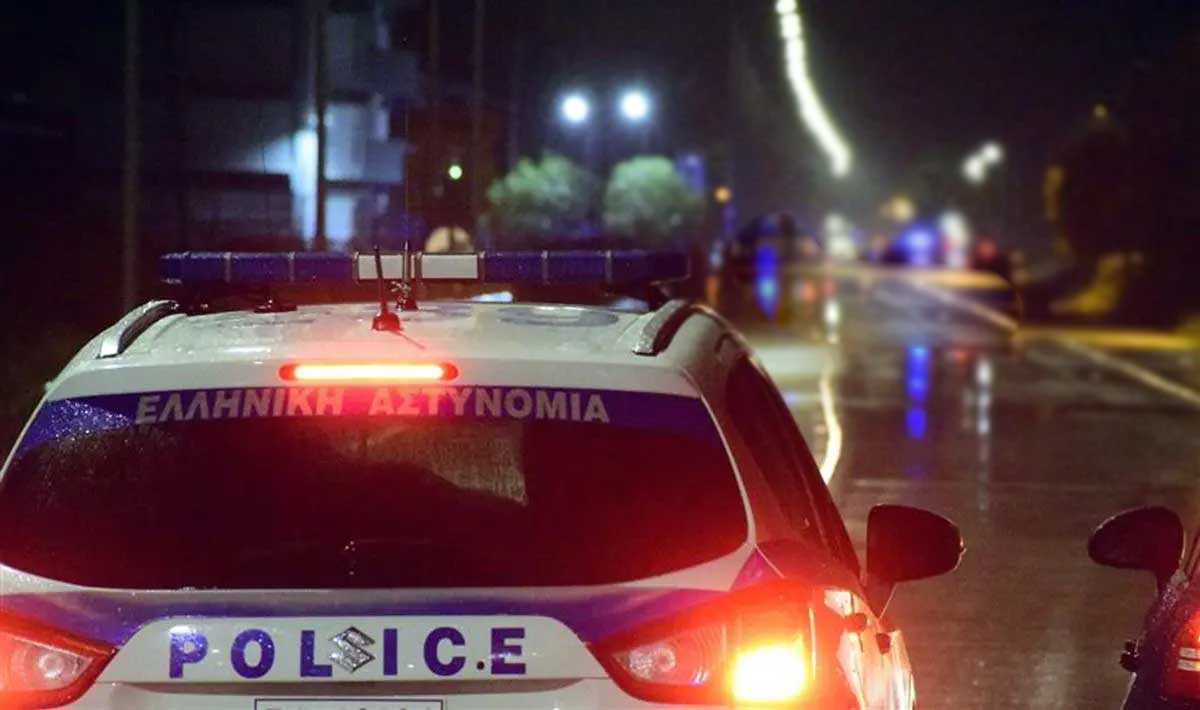 Χειροπέδες-για-τη-μέθη-ανήλικης-στα-Τρίκαλα