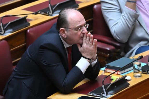 Ποιος-κυβερνάει-αυτόν-τον-τόπο;;;-Βγήκε-σήμερα-το-πρωί-στο-mega-η-Ντόρα-Μπακογιάννη-και-ζήτησε-την-παραίτηση-Λαζαρίδη,-όπερ-και-εγένετο!