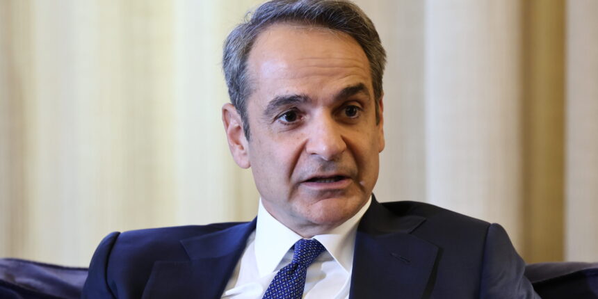 Μητσοτάκης-για-το-Πραξικόπημα-της-21ης-Απριλίου-1967:-Στη-σκοτεινή-επέτειο-αντιτάσσουμε-τον-αισιόδοξο-ορίζοντα-μιας-καλύτερης-ζωής-για-όλους