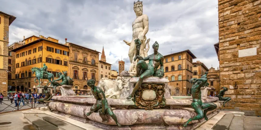 Φλωρεντία:-Τουρίστρια-προσπάθησε-να-πιάσει-τα-γεννητικά-όργανα-αγάλματος-του-Ποσειδώνα-και-προκάλεσε-ζημιές-5.000-ευρώ