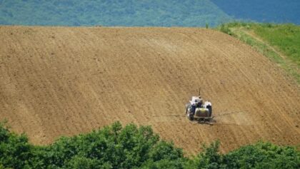 Απούσα-η-νέα-γενιά-από-την-αγροτική-παραγωγή