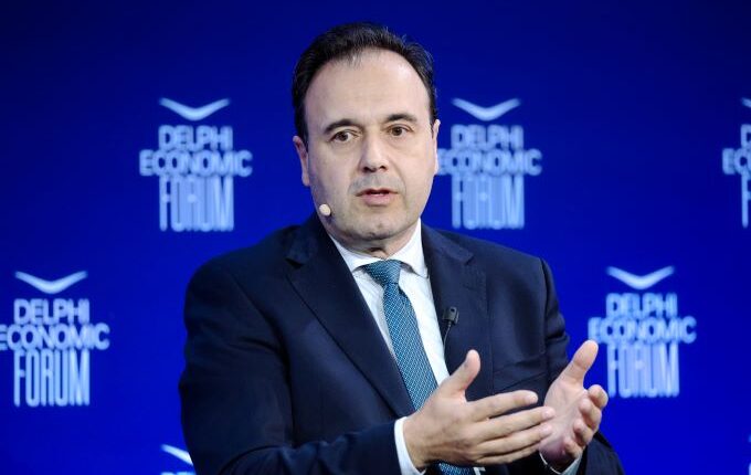 Δημήτρης-Παπαστεργίου:-Από-τον-Νόμο-στην-Πράξη-Πώς-η-Τεχνολογία-Κλείνει-το-Κενό-για-την-Προστασία-των-Νέων