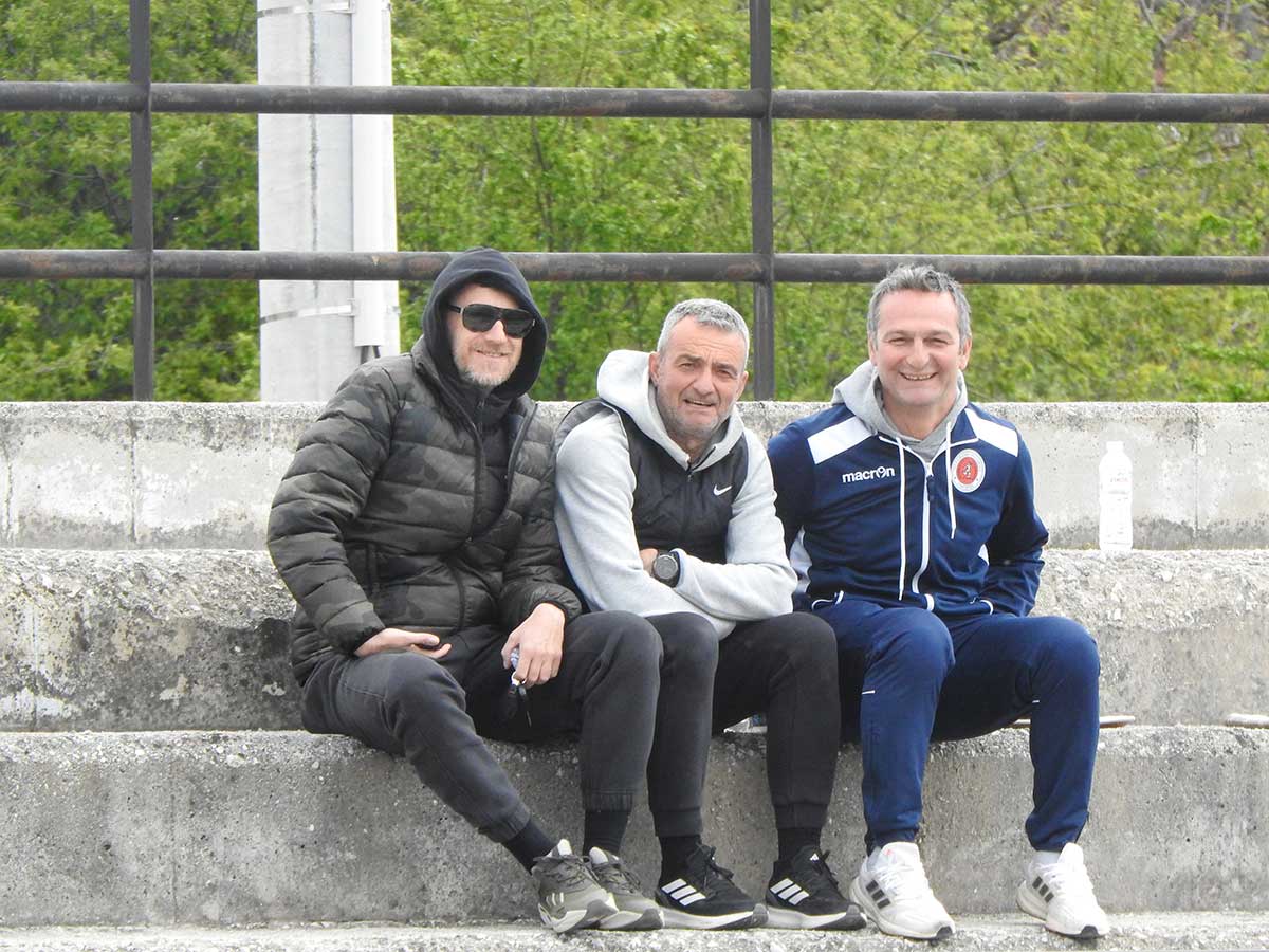 Το-ποδόσφαιρο-δημιουργεί-φιλίες