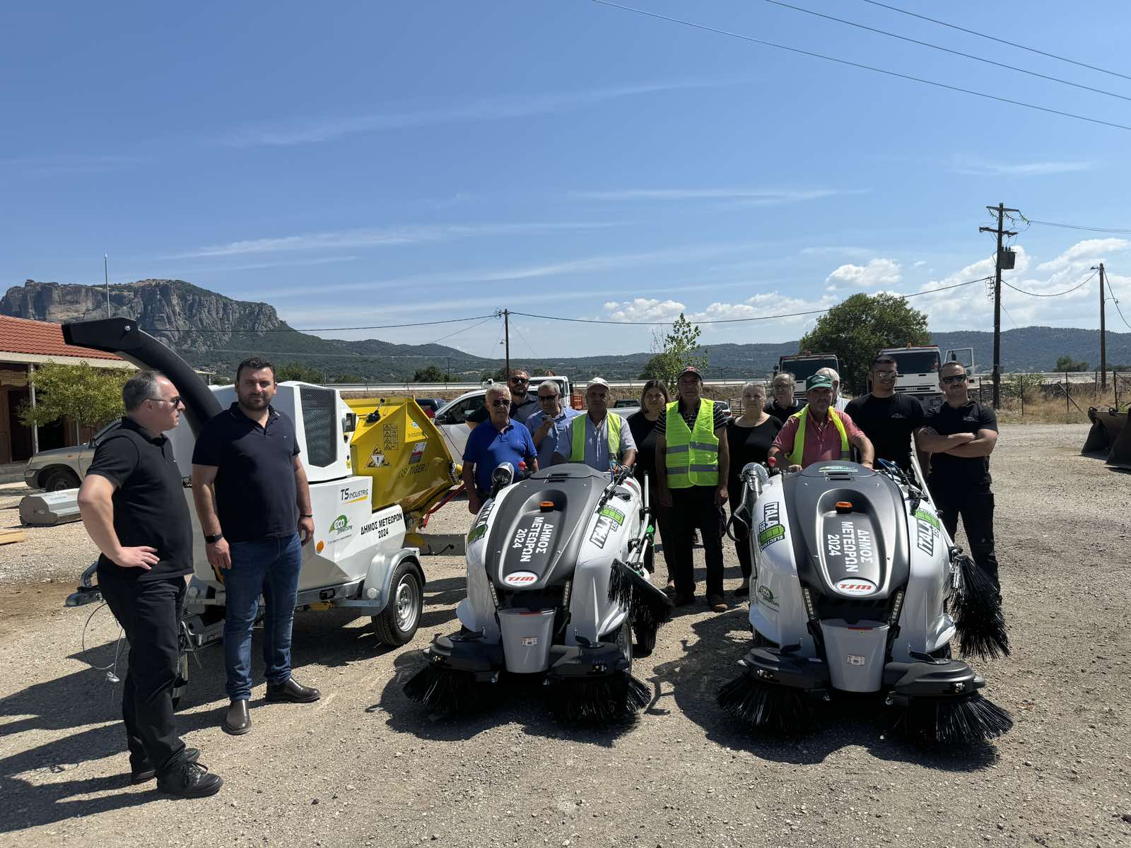 Μετέωρα:-Άγριος-«πόλεμος»-για-τα-σκουπίδια