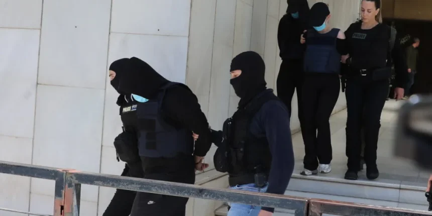 Δολοφονία-στον-Άγιο-Δημήτριο:-«Πώς-να-συμπεριφερθούμε-στους-ανθρώπους-που-χάσανε-ένα-παιδί»-–-Συγκλονίζει-ο-πατέρας-της-20χρονης