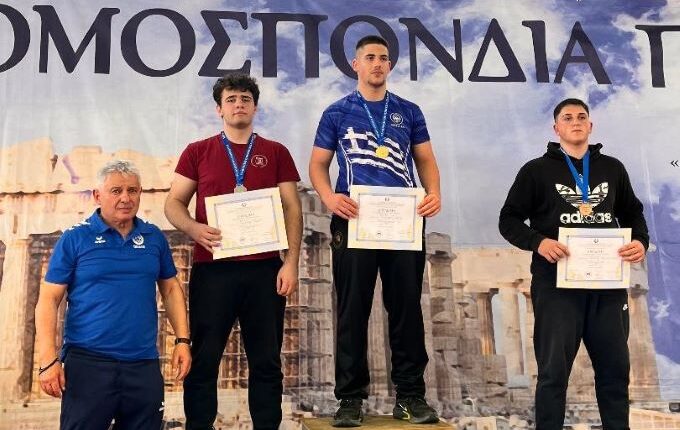 Συγχαρητήριο-μήνυμα-του-Μουσικού-Σχολείου-Τρικάλων-σε-μαθητή-της-Β-Λυκείου