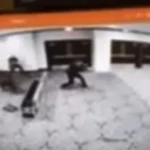 Βίντεο:-Η-στιγμή-της-εφόδου-του-31χρονου-δράστη-στη-δεξίωση-του-Λευκού-Οίκου