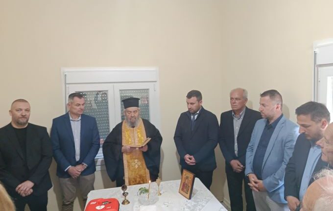 Λευτέρης-Αβραμόπουλος-από-Σκεπάρι:-Οι-δεσμεύσεις-μας-γίνονται-πράξη-Αγιασμός-και-παράδοση-του-ανακαινισμένου-Κοινοτικού-Γραφείου-και-Αγροτικού-Ιατρείου