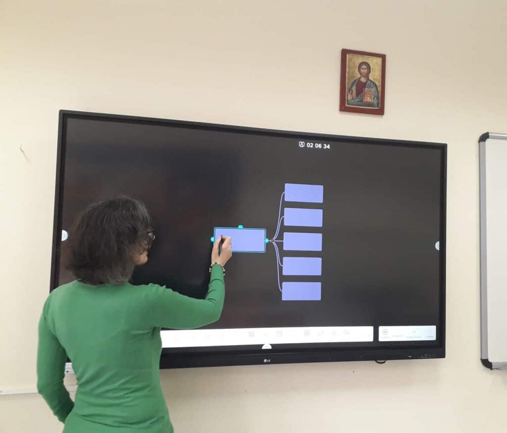 Διαδραστικοί-πίνακες-στο-Μουσικό-Σχολείο-Τρικάλων