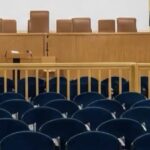 Δικαστική-αίθουσα-για-τα-Τέμπη:-Καταγγελίες-ότι-ο-χώρος-διεξαγωγής-της-δίκης-λειτουργεί-με-άδεια-εστιατορίου!