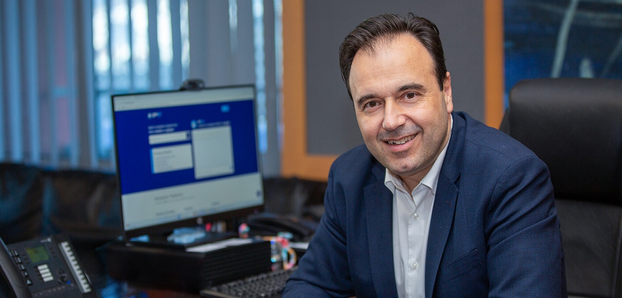 Ραδιόφωνα:-Υποχρεωτική-ψηφιακή-απογραφή-έως-24-Μαΐου