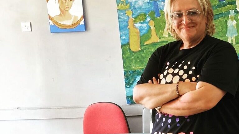 Το-Γυμνάσιο-Φαρκαδόνας-αποχαιρετά-την-εκπαιδευτικό-Αλεξάνδρα-Γκουράβα