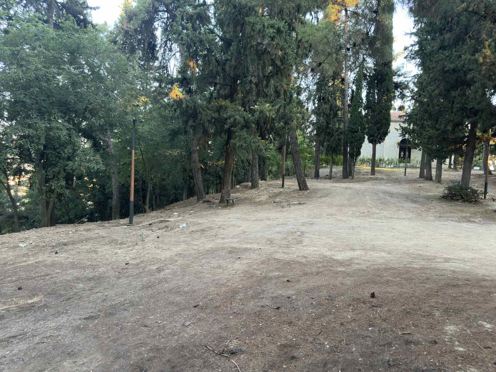 Τρίκαλα:-Απαγόρευση-εισόδου-σε-Προφήτη-Ηλία-και-Αγρελιά