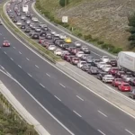 Ηλικιωμένη-οδηγούσε-στο-αντίθετο-ρεύμα-στην-Αθηνών-Κορίνθου-–-Συγκλονιστικό-βίντεο