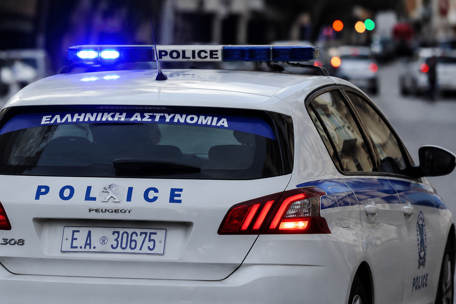 Θεσσαλία:-Τρεις-συλλήψεις-για-δυνατή-μουσική-και-οδήγηση-χωρίς-δίπλωμα