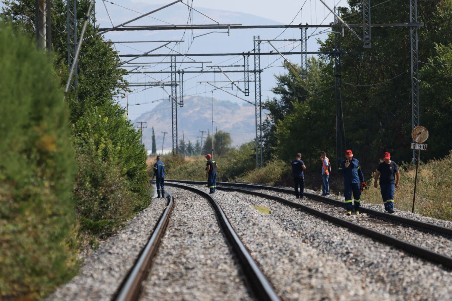 Λάρισα:-Νεκρός-άνδρας-στις-γραμμές-–-Παρασύρθηκε-από-τρένο-με-68-επιβάτες
