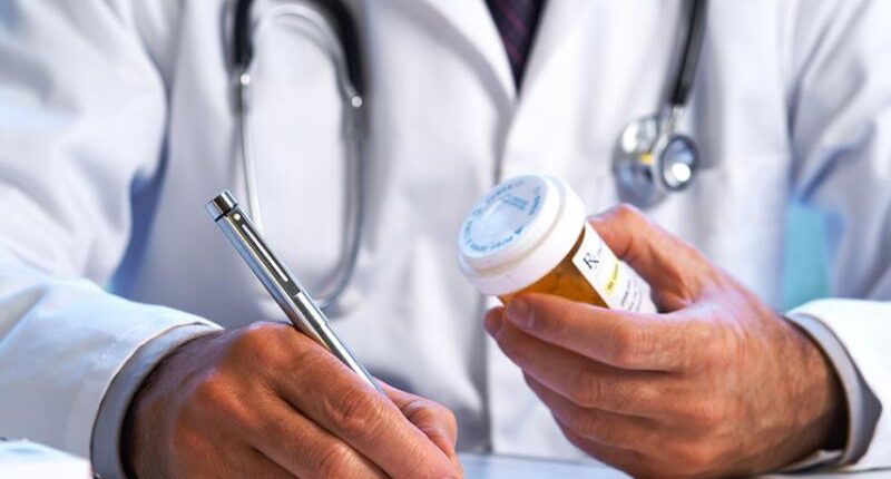 Το-νέο-εργαλείο-ai-«medwatch»-θα…-σκανάρει-τα-social-media-των-γιατρών-όλο-το-24ωρο