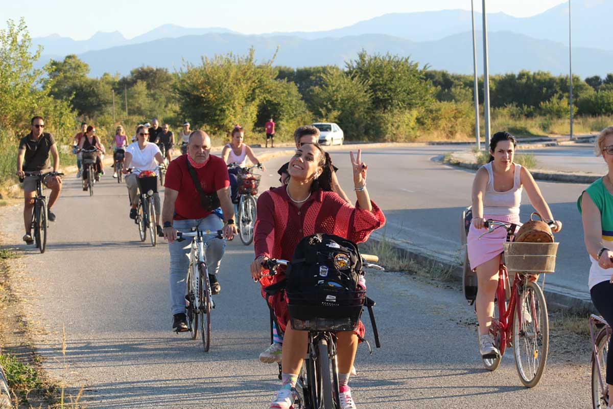 Τρίκαλα:-45.000-ποδήλατα,-αλλά-το-ολοκληρωμένο-δίκτυο-παραμένει-στόχος