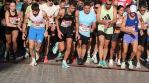 Τα-βλέμματα-στο-run-greece 