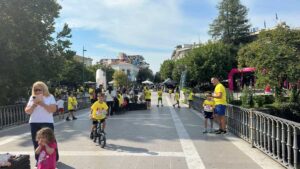 run-greece:-Τα-Τρίκαλα-γέμισαν-παιδιά-και-οικογένειες