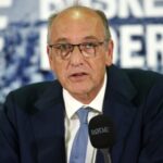 «Βόμβα»-στο-ελληνικό-μπάσκετ:-Εντάλματα-σύλληψης-κατά-του-Βαγγέλη-Λιόλιου-και-άλλων-5-διαιτητών-και-παραγόντων-της-ΕΟΚ