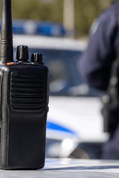 Λάρισα:-32χρονος-με-ασύρματο-στη-συχνότητα-της-ΕΛΑΣ.