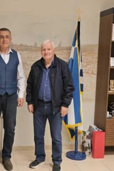 Στον-Κουρέτα-ο-Νασιώκας-για-το-βιβλίο-«Ευθανασία»