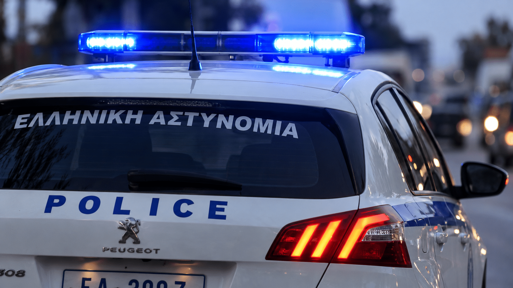 Τρίκαλα:-Υπό-την-επήρεια-αλκοόλ-έπεσε-σε-φορτηγό